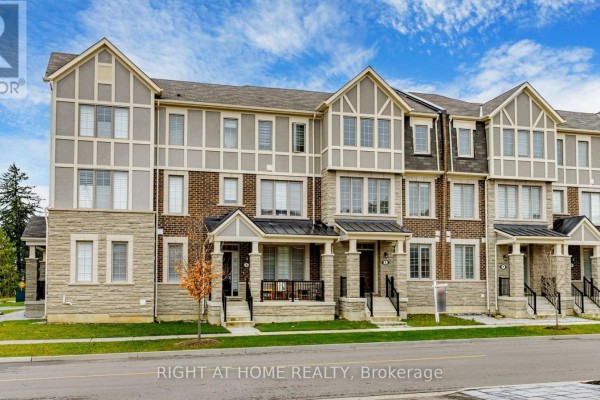 Great room - 5 Casely Avenue, Richmond Hill, ON L4S0J8 Photo 3