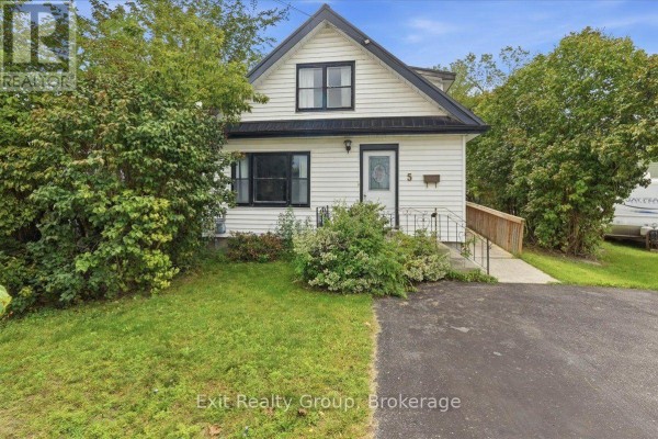 5 Charlotte Street, Quinte West