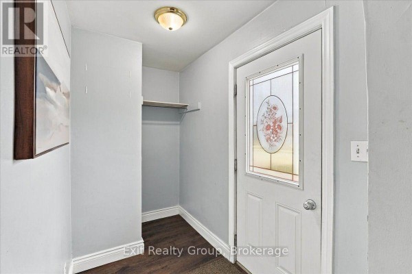 Utility room - 5 Charlotte Street, Quinte West, ON K8V2C1 Photo 2