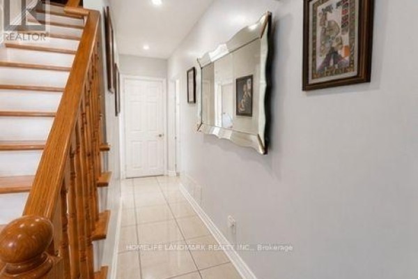 5 Collingsbrook Boulevard, Toronto, ON, photo 3