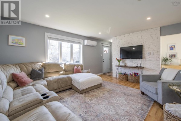 Mud room - 5 Colonna Place, Dartmouth, NS B2X3K9 Photo 5