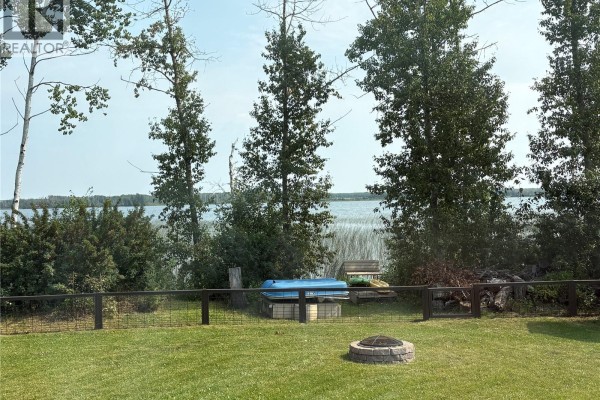 Primary Bedroom - 5 Delaronde Way, Delaronde Lake, SK S0J0E0 Photo 4