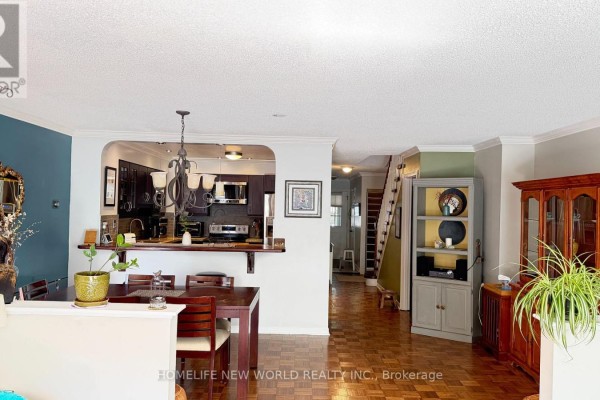 Primary Bedroom - 5 Doral Gate, Markham, ON L3T7K6 Photo 5