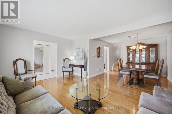 Primary Bedroom - 5 Drake Boulevard, Brampton, ON L6T3K7 Photo 4