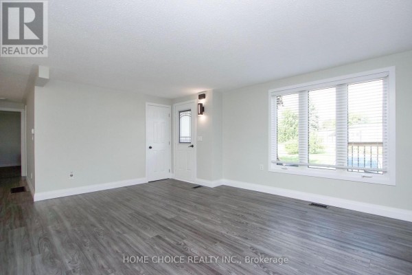 Primary Bedroom - 5 Driftwood Lane, Clarington, ON L1B1A5 Photo 5