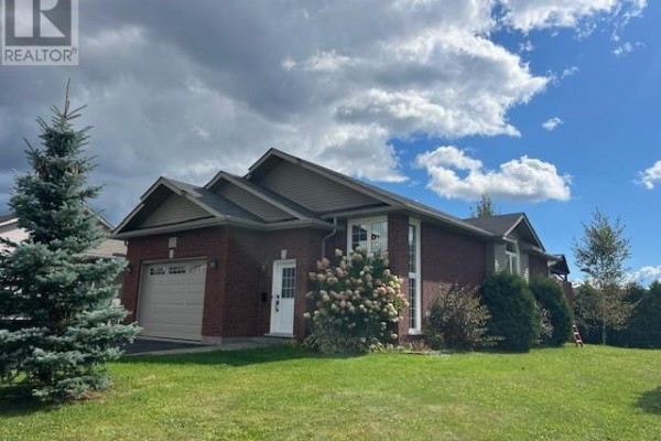 5 Eclipse, Sudbury, ON P3B0E6 Photo 4