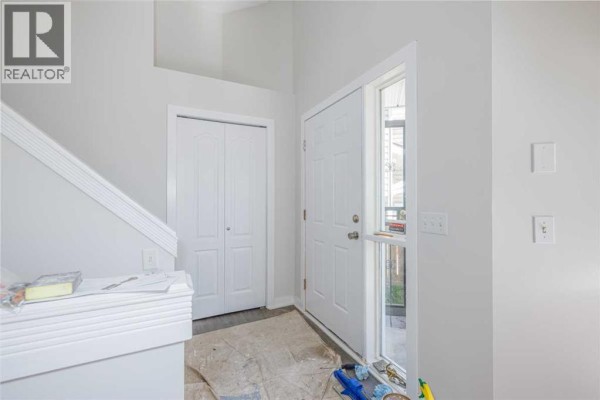 4pc Bathroom - 5 Erin Grove Place Se, Calgary, AB T2B3A4 Photo 5