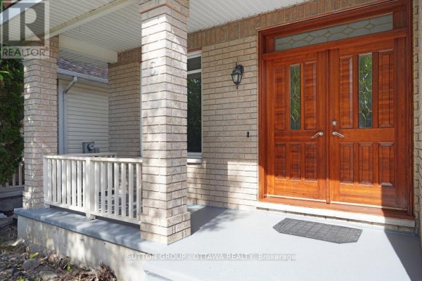 5 Escade Drive, Ottawa, ON K2G6R9 Photo 2