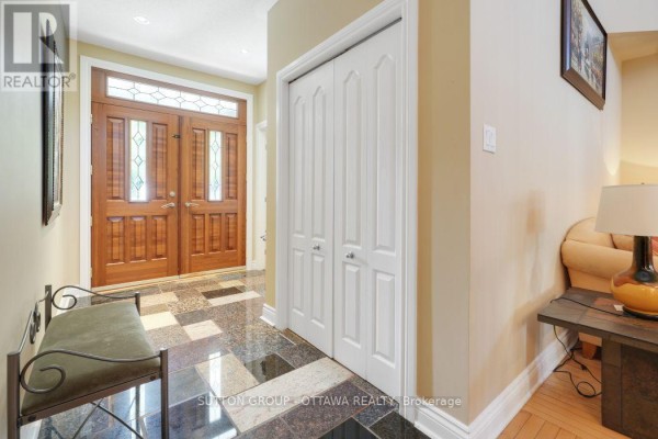 5 Escade Drive, Ottawa, ON K2G6R9 Photo 3