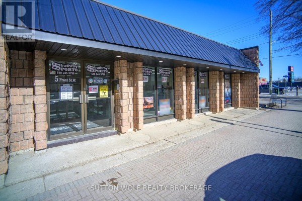 5 Front Street W, Strathroy Caradoc, ON, photo 3