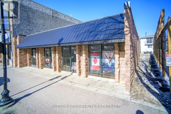 5 Front Street W, Strathroy Caradoc, ON N7G1X5 Photo 4