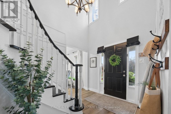 Living room - 5 Grady Drive, Clarington, ON L1B1J1 Photo 3