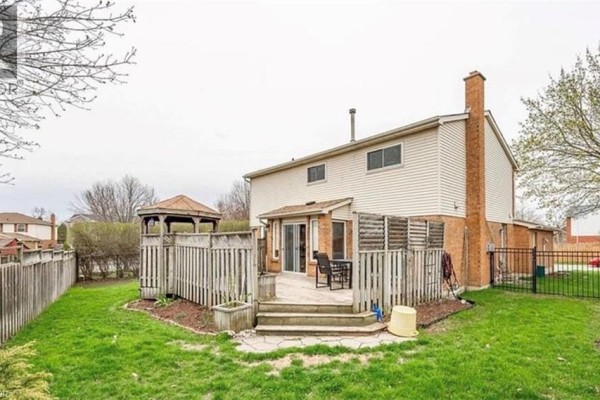 4pc Bathroom - 5 Havenwood Court, Kitchener, ON N2N2K5 Photo 2