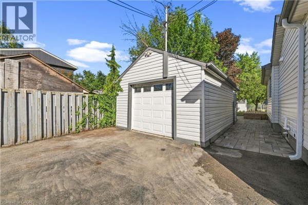 4pc Bathroom - 5 Herbert Court, Stoney Creek, ON L8E5A6 Photo 4