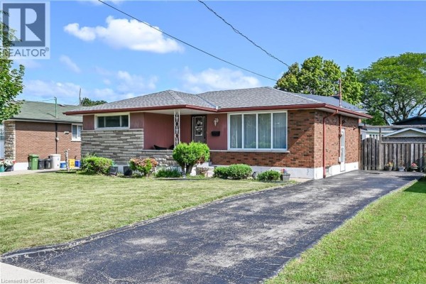 5 Kentley Drive, Hamilton, ON, photo 2