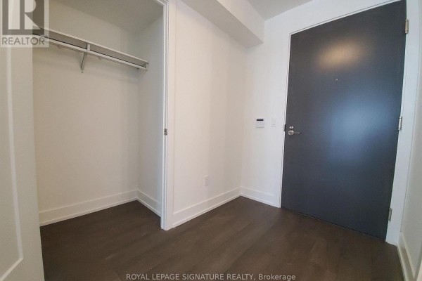 Dining room - 2330 - 5 Mabelle Avenue, Toronto, ON M9A0C8 Photo 3