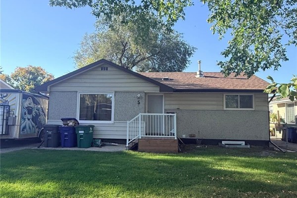 5 Malta Crescent, Saskatoon