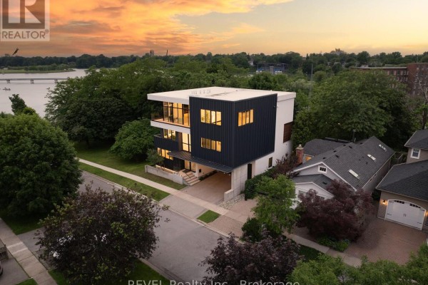 5 Michigan Avenue, St  Catharines, ON, photo 2