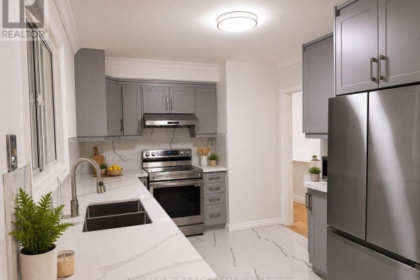 5 Mid Pines Road, Toronto, ON, photo 3