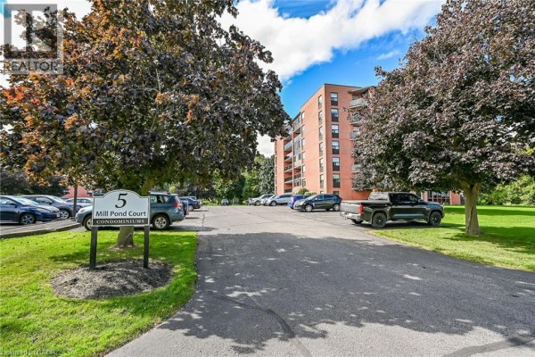 Laundry room - 5 Mill Pond Court Unit# 202, Simcoe, ON N3Y5J6 Photo 2