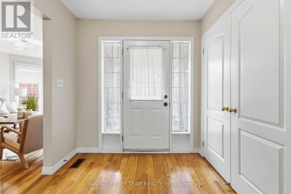 Workshop - 5 Padfield Drive, Clarington, ON L1C5E4 Photo 5