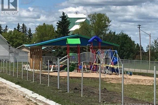 5 Park Ave (48 Ave), Mayerthorpe, AB, photo 3
