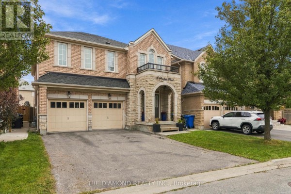 Living room - 5 Penelope Street, Brampton, ON L6P3H7 Photo 3