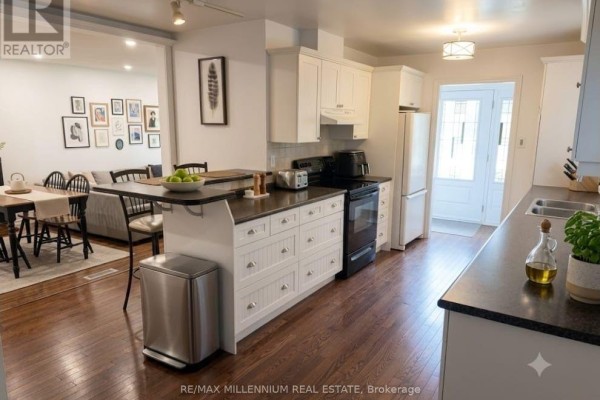5 Pepler Place, Barrie, ON L4N5E3 Photo 4