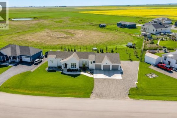 5 Quarry Bank Road, Raymond, AB, photo 3
