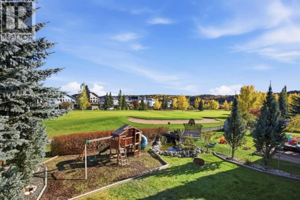 5 Riverview Court, Cochrane, AB, photo 2