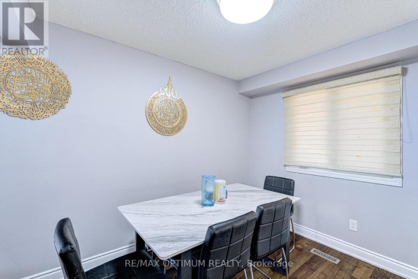 Primary Bedroom - 5 Roehampton Crescent, Brampton, ON L6Y2R3 Photo 4