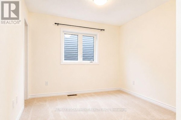 Partial bathroom - 5 Sleeth Street, Brantford, ON N3S0J7 Photo 5