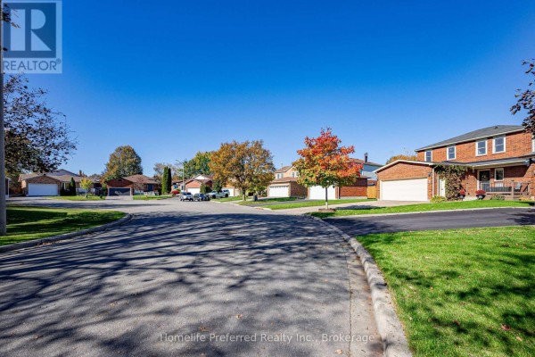 5 Souch Court, Clarington, ON L1C4G3 Photo 3
