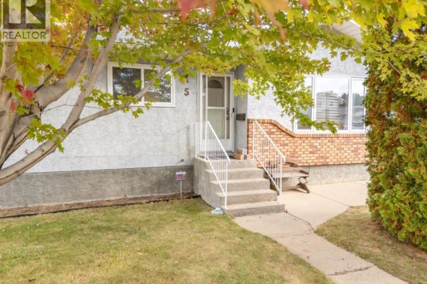 5 Stapeford Crescent Se, Medicine Hat, AB, photo 2