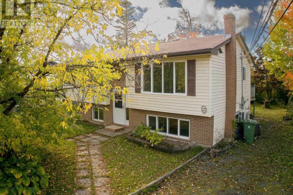Kitchen - 5 Tannery Drive, Elmsdale, NS B2S1C6 Photo 2