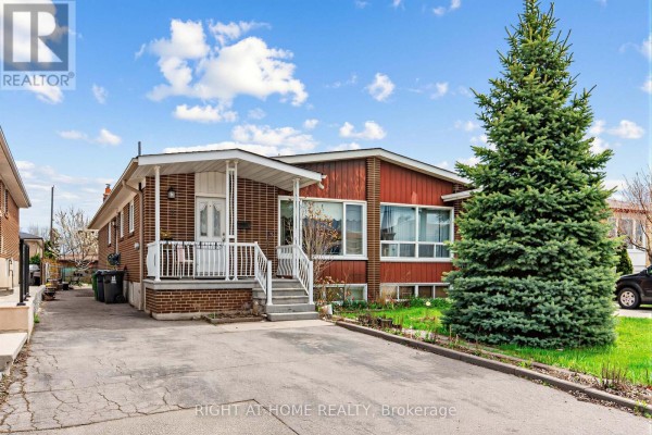 5 Thwaite Avenue, Toronto, ON, photo 2