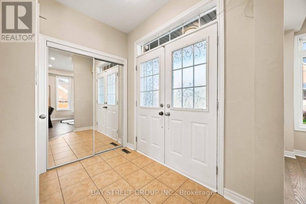 5 Tottenham Court, Markham, ON, photo 3