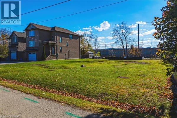 5 Trillium Avenue, Stoney Creek, ON, photo 2