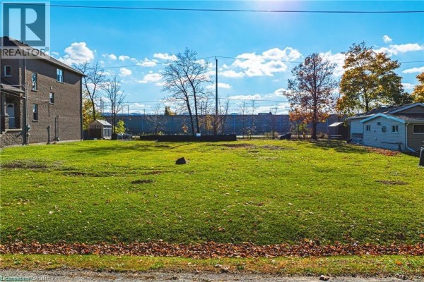 5 Trillium Avenue, Stoney Creek, ON, photo 3