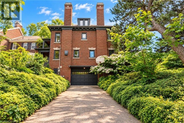 2pc Bathroom - 5 Undercliffe Avenue, Hamilton, ON L8P3G9 Photo 5