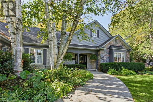 Residential for sale at 5 Vanstraalen Street, Carlisle, ON - MLS® agu77x