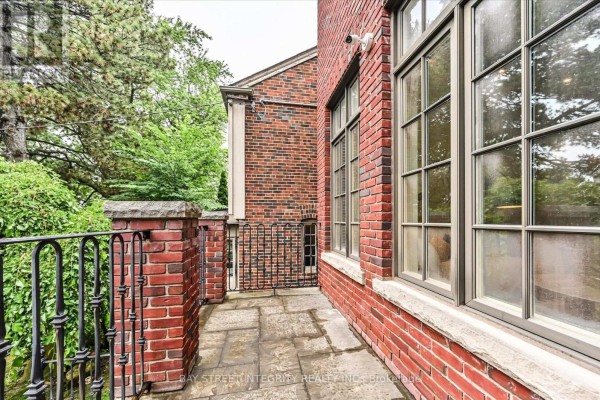 5 Westgrove Crescent, Toronto, ON, photo 3