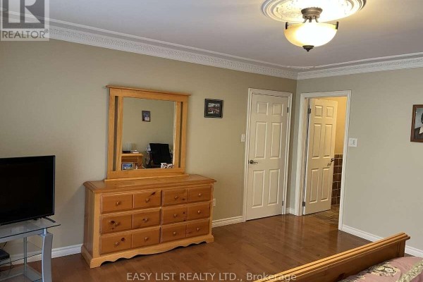Family room - 5 Worden View, Halton Hills, ON L7J2L8 Photo 3