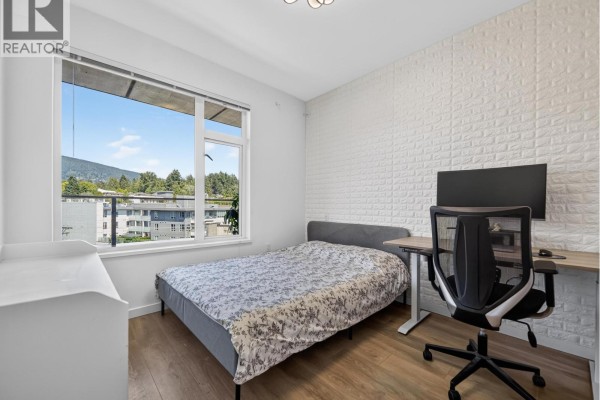 50* 725 Marine Drive, North Vancouver, BC V7M0G2 Photo 5