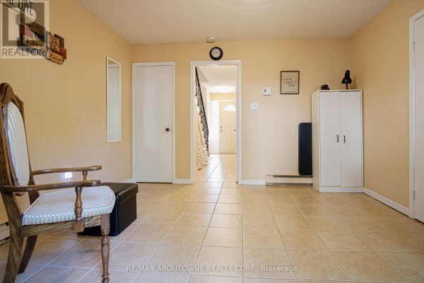 Kitchen - 50 - 2440 Bromsgrove Road, Mississauga, ON L5J4J7 Photo 4