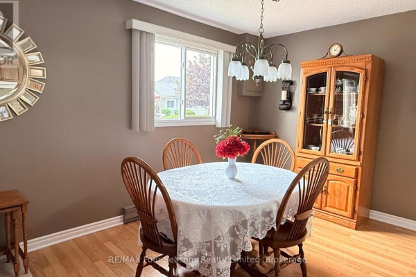 Living room - 50 - 303 Waterloo Street, Saugeen Shores, ON N0H2C1 Photo 3