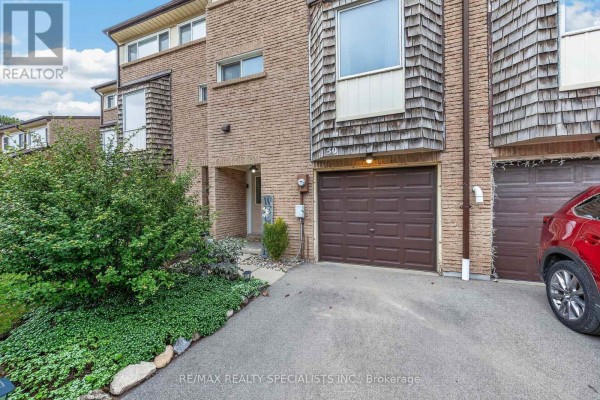 Kitchen - 50 - 661 Childs Drive, Milton, ON L9T3V7 Photo 3