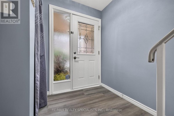 Primary Bedroom - 50 - 661 Childs Drive, Milton, ON L9T3V7 Photo 5