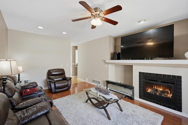 50 12677 63 Avenue, Surrey, BC V3X3T3 Photo 5