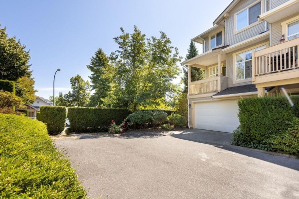 50 14959 58 Avenue, Surrey, BC V3S9Y9 Photo 4